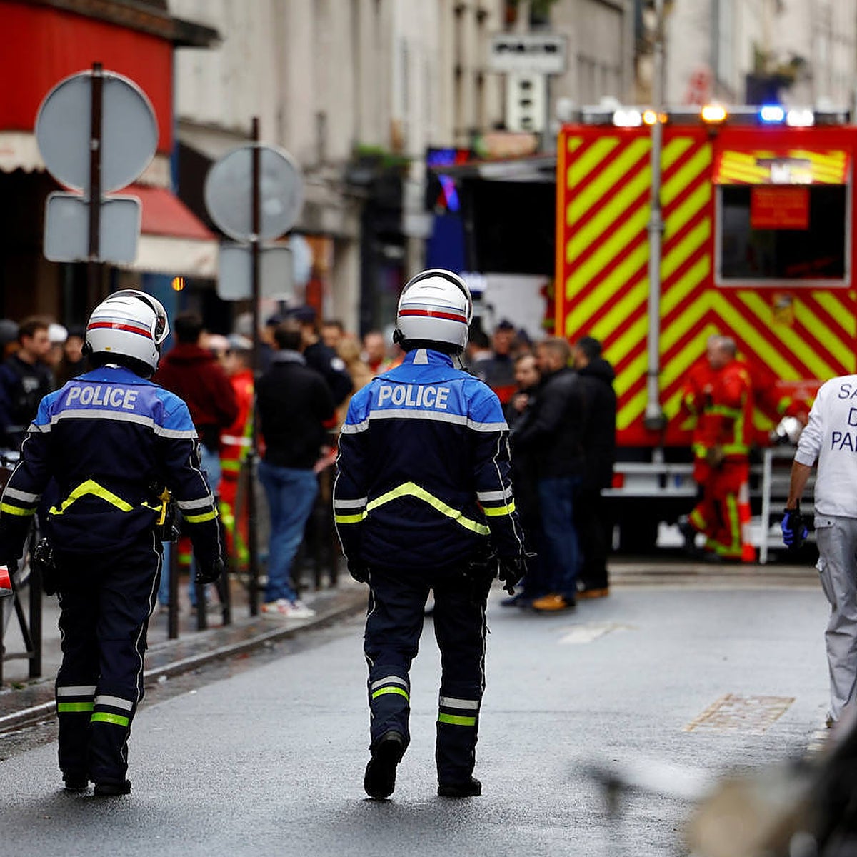 Un hombre mata a tres personas y causa varios heridos tras abrir fuego contra un centro cultural kurdo en París