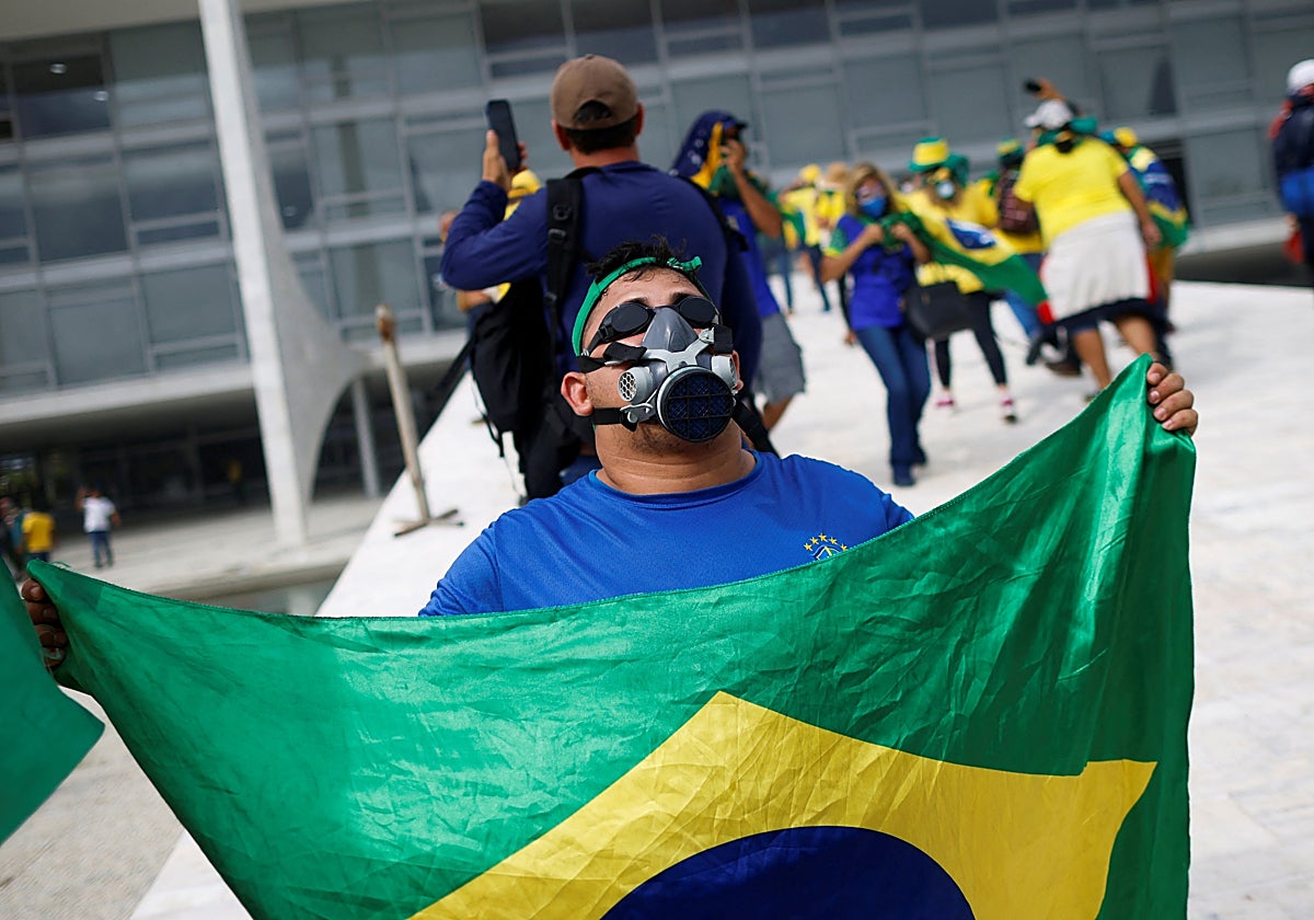 Lula da Silva decreta la intervención federal en Brasilia tras el asalto de los bolsonaristas a las instituciones