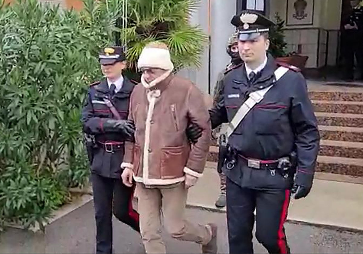 El último «capo de los capos», a su salida del hospital arrestado