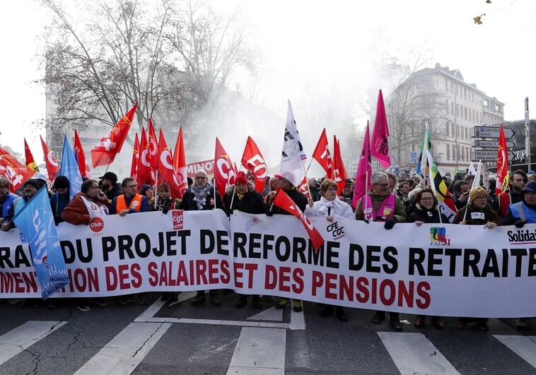 En imágenes, la huelga general en Francia contra la reforma de las pensiones