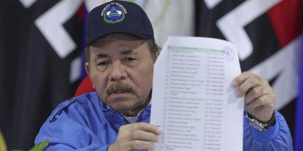 El régimen de Ortega despoja de su nacionalidad a 94 nicaragüenses por “traición a la patria”
