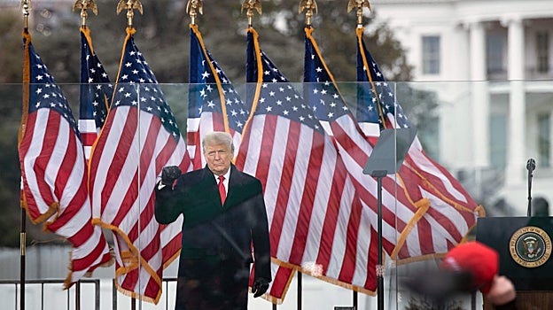 La división republicana da de nuevo alas a Trump