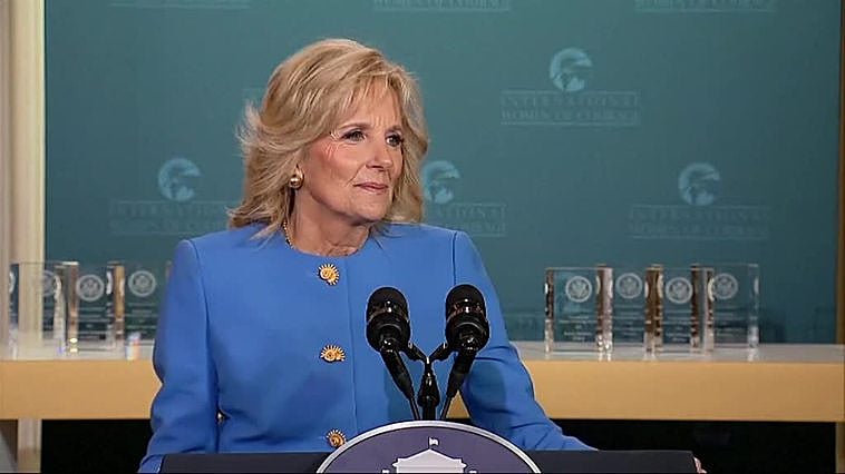 Alba Rueda, activista y militante trans argentina, galardonada con los Premios Mujeres Valientes