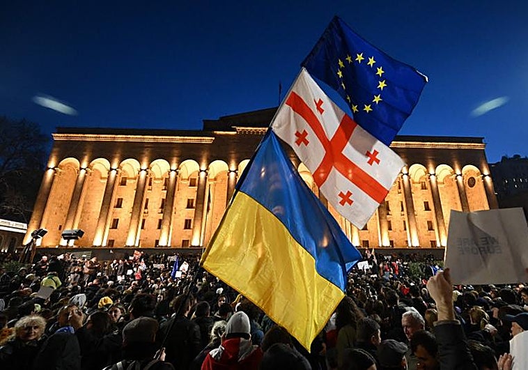 Las protestas consiguen tumbar la ley de 'listas negras' del Gobierno prorruso de Georgia