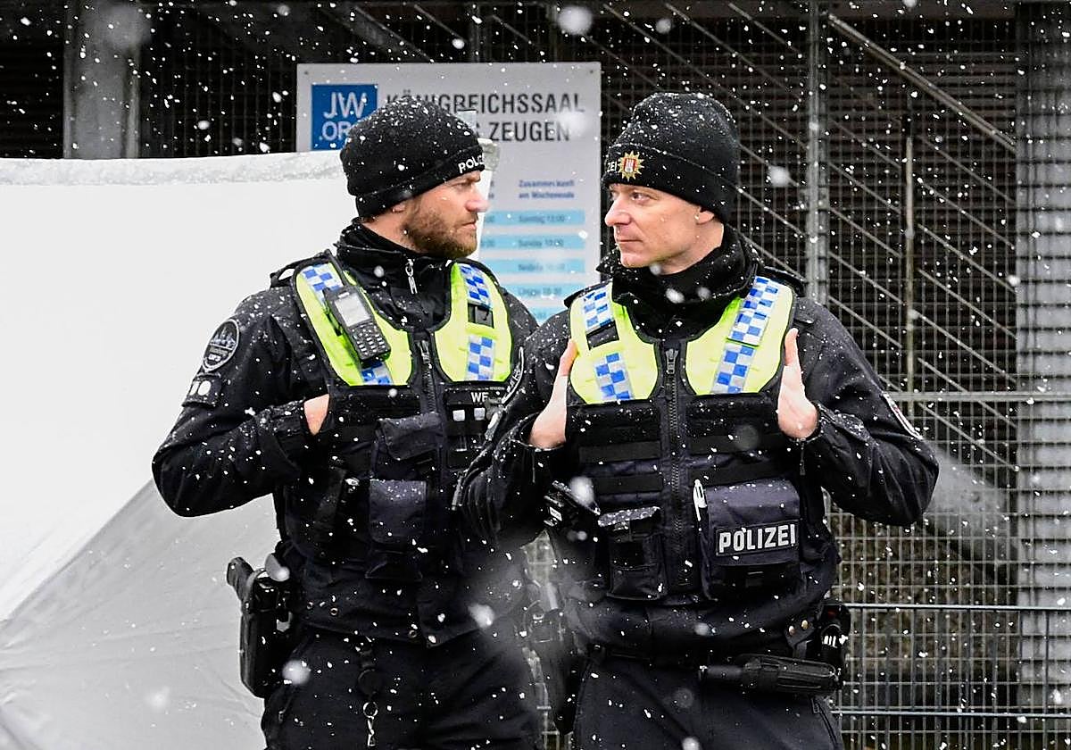 Dos agentes de policía alemanes