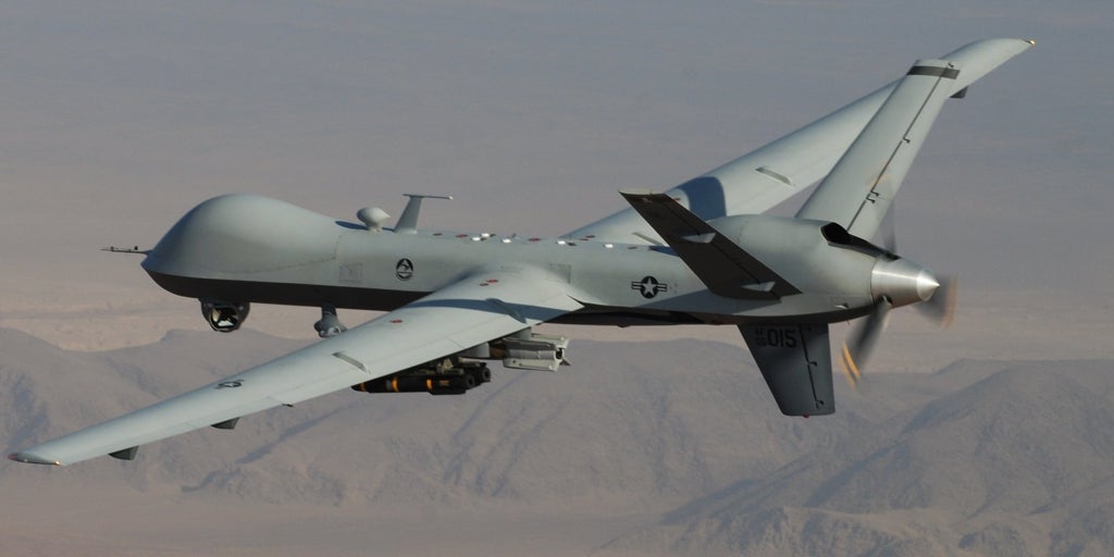 Un caza ruso derriba un drone de EE.UU.  en el mar negro
