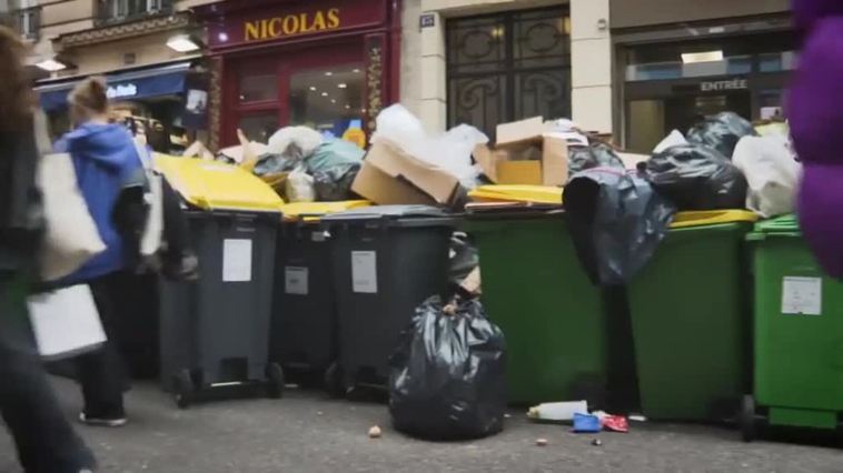 Las calles de París acumulan 5.400 toneladas de basura por la huelga contra las reformas de Macron