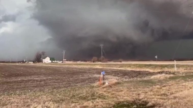 Al menos cuatro muertos por una nueva ola de tornados en el Medio Oeste estadounidense