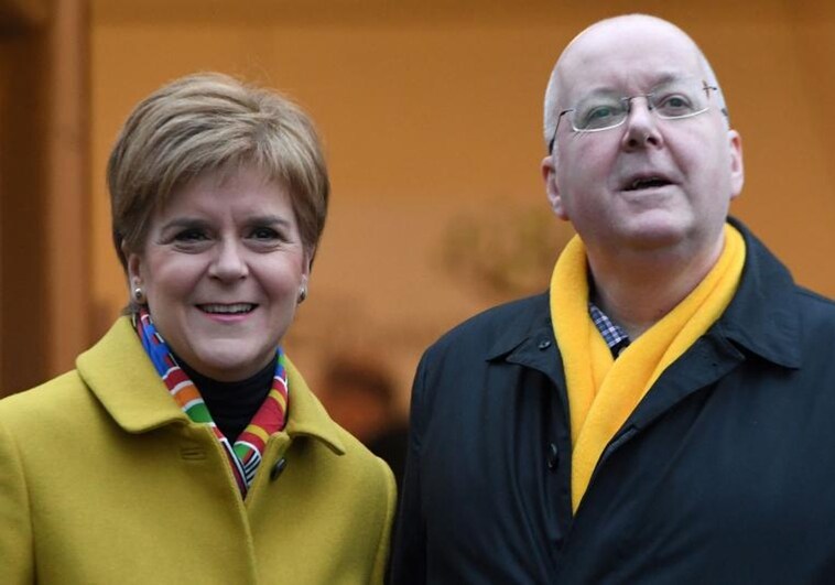 Detenido el marido de Nicola Sturgeon, que dimitió hace una semana, por una investigación a las finanzas del SNP