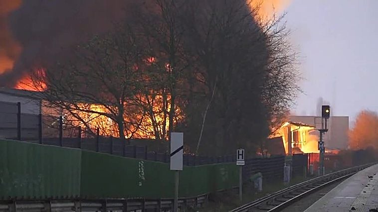 Una gran nube tóxica amenaza la ciudad alemana de Hamburgo
