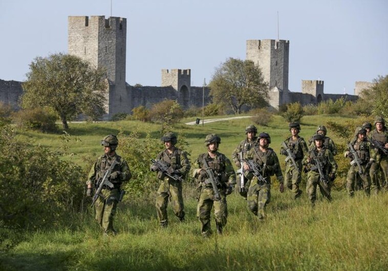 Suecia lleva a cabo maniobras militares en la isla de Gotland con 26.000 soldados de 13 países