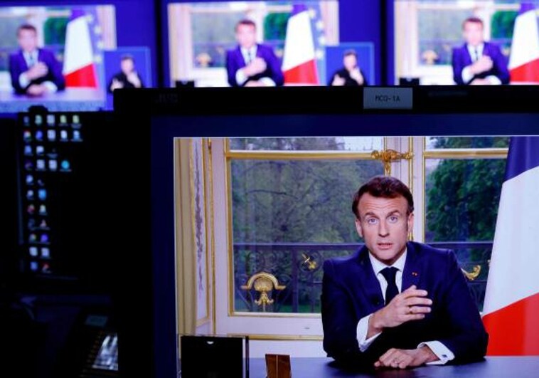 El Gobierno de Macron, solo ante el peligro y con la extrema derecha de Le Pen al alza