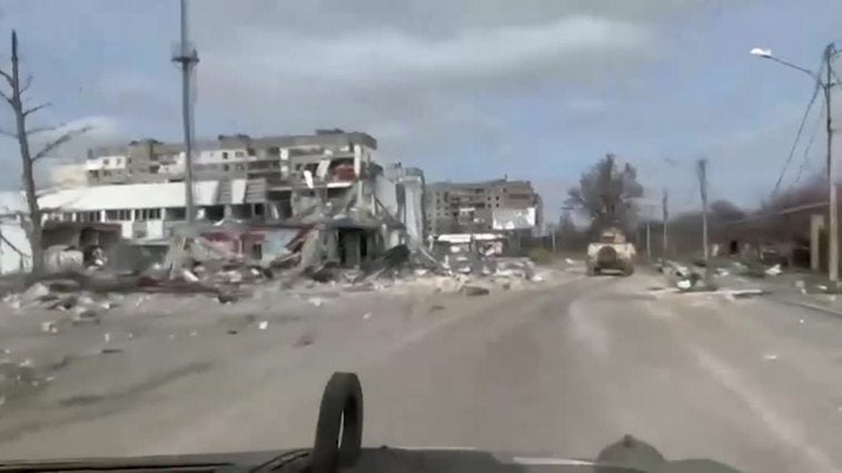 Zelenski visita a las tropas en el frente de Avdiivka