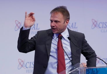 Un ministro de Meloni desata una tormenta política: «No podemos ceder ante la sustitución étnica»