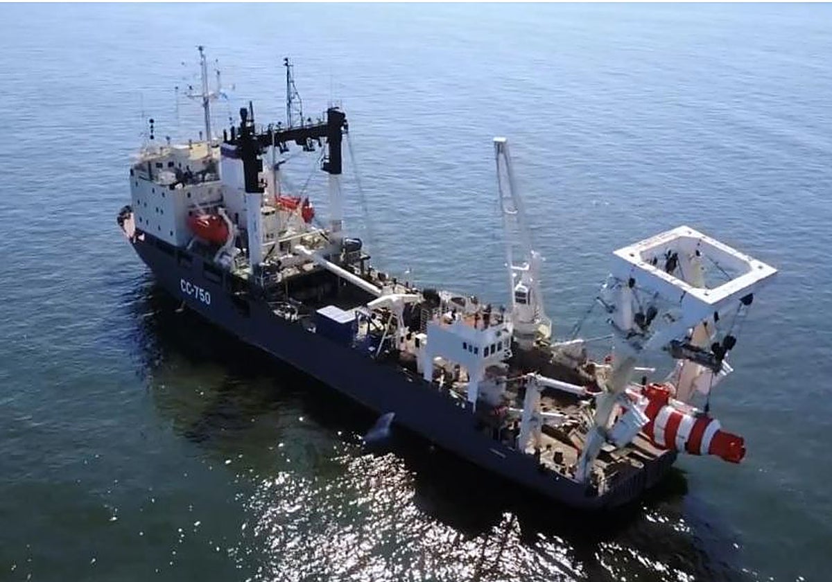 El barco del que tiene Dinamarca pruebas gráficas de haber estado en la zona del sabotaje del Nord Stream 2. Foto de archivo del ministerio de Defensa ruso