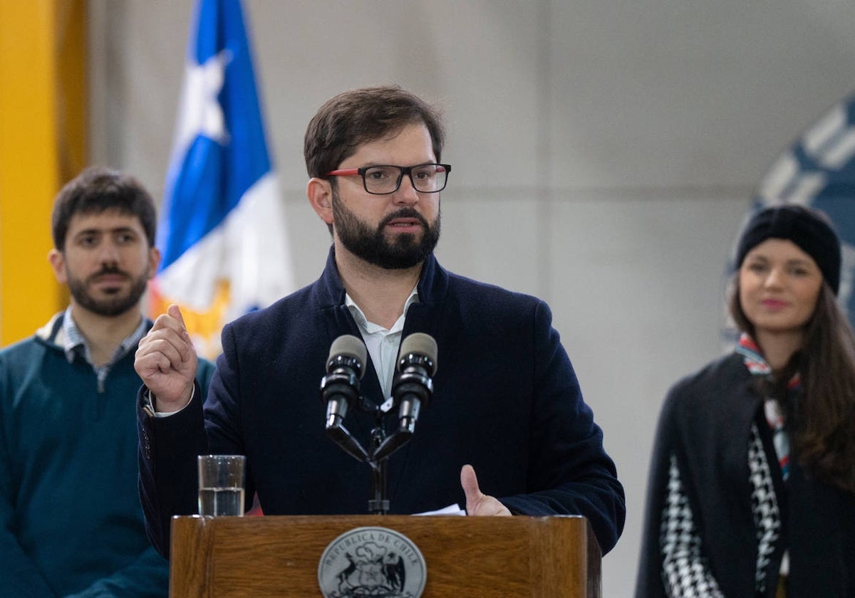 El presidente de Chile, Gabriel Boric, durante una rueda de prensa