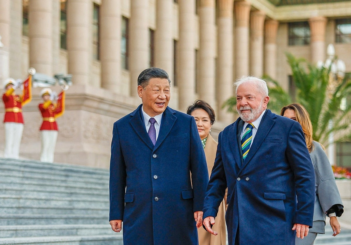 El presidente brasileño, Lula de Silva, visitó a su homólogo chino, Xi JInping, en Pekín el pasado mes de abril