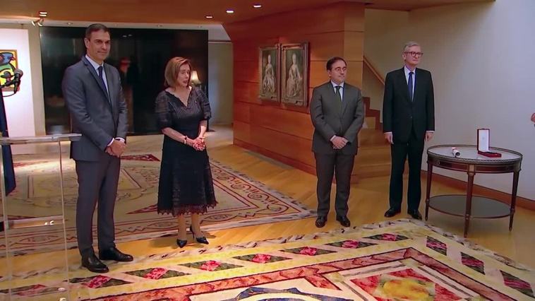 Sánchez entrega la Gran Cruz de Isabel la Católica a Nancy Pelosi