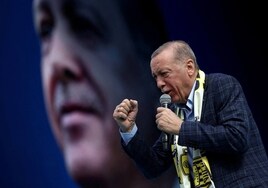 Erdogan necesitará una segunda ronda para conservar la presidencia