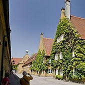 Pisos de dos habitaciones y 60 metros por 88 céntimos al año: el alquiler que es «como ganar la lotería»