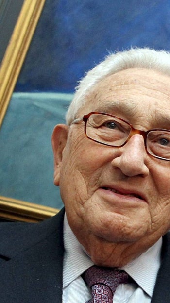 ¿Por qué al cumplir cien años hay que seguir prestando atención a Kissinger?