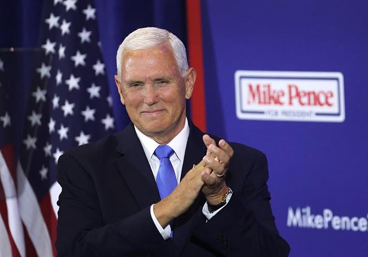 El exvicepresidente estadounidense Mike Pence este miércoles durante el anuncio de su candidatura