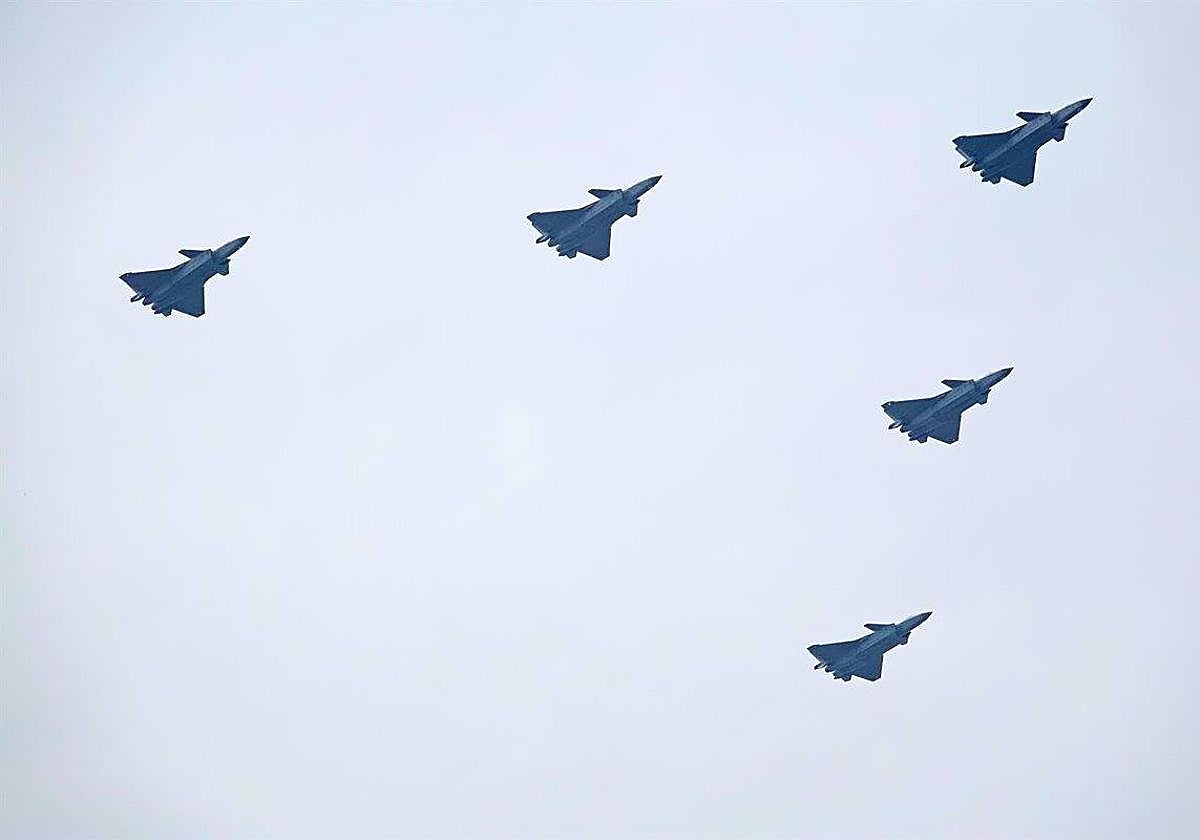 Cazas de las Fuerzas Armadas de China en una imagen de archivo