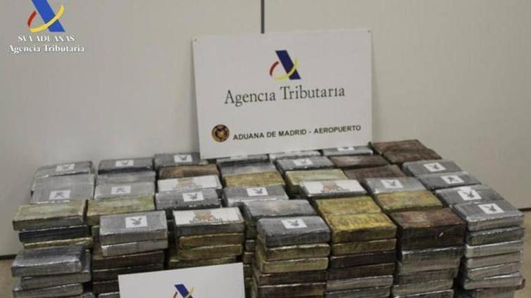 Bolivia releva al personal de seguridad en el aeropuerto de Santa Cruz tras el envío de cocaína a España