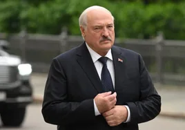 Lukashenko se jacta de la llegada a su país de armas nucleares rusas y amenaza con emplearlas contra Occidente