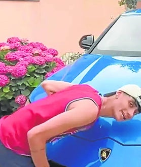 Imagen secundaria 2 - 50 horas en un coche de lujo a 300km/h ha dejado un niño de 5 años