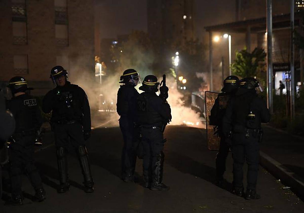Imagen de los disturbios en la noche del jueves al viernes en Francia