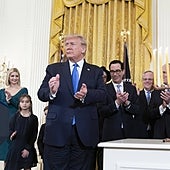 Donald Trump se quedó documentos secretos… y antigüedades de Israel