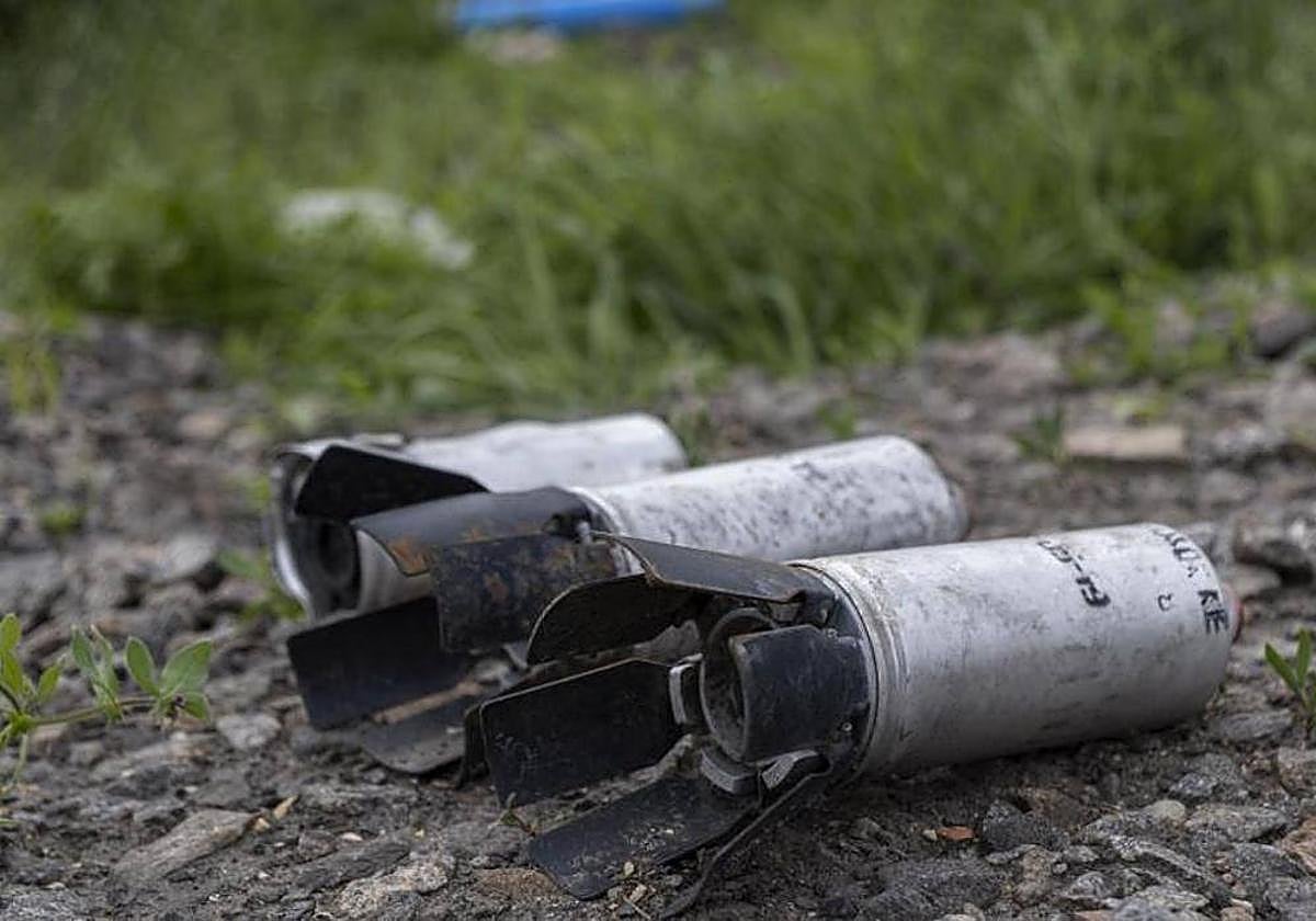 Restos de bombas de racimo en la localidad de Slatino, en la región de Járkov (Ucrania), en una imagen de archivo