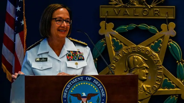 Biden nombra a la almirante Lisa Franchetti como la primera mujer al frente de la Marina de EE.UU.