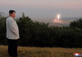 Corea del Norte lanza misiles de crucero tras la llegada de un submarino nuclear estadounidense