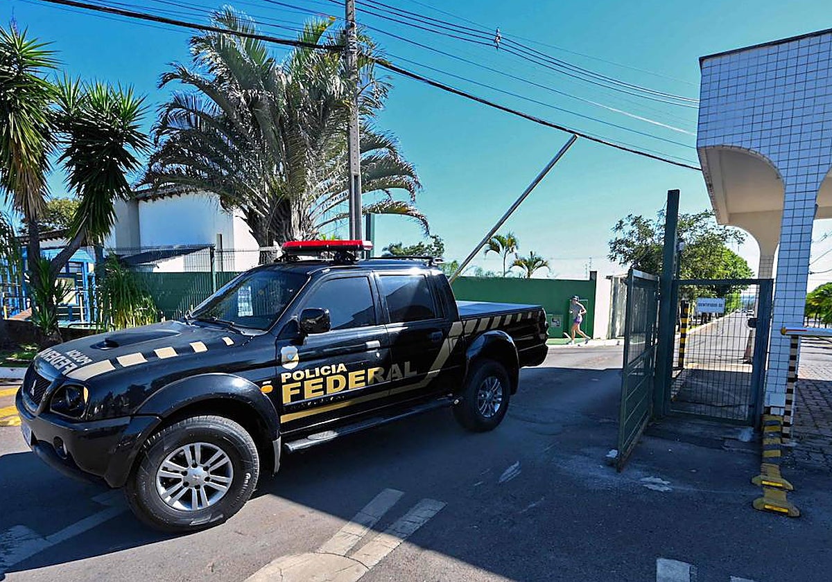 Fotografía de archivo de un vehículo de la Policía Federal