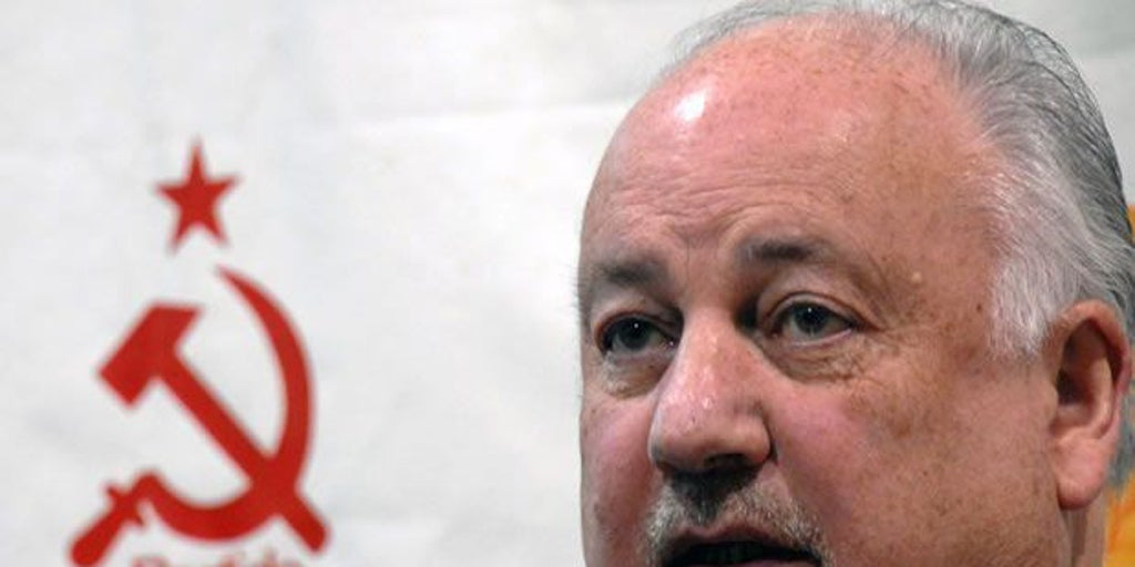 Chile decreta dos días de luto por la muerte del comunista Teillier, que autorizó el atentado contra Pinochet