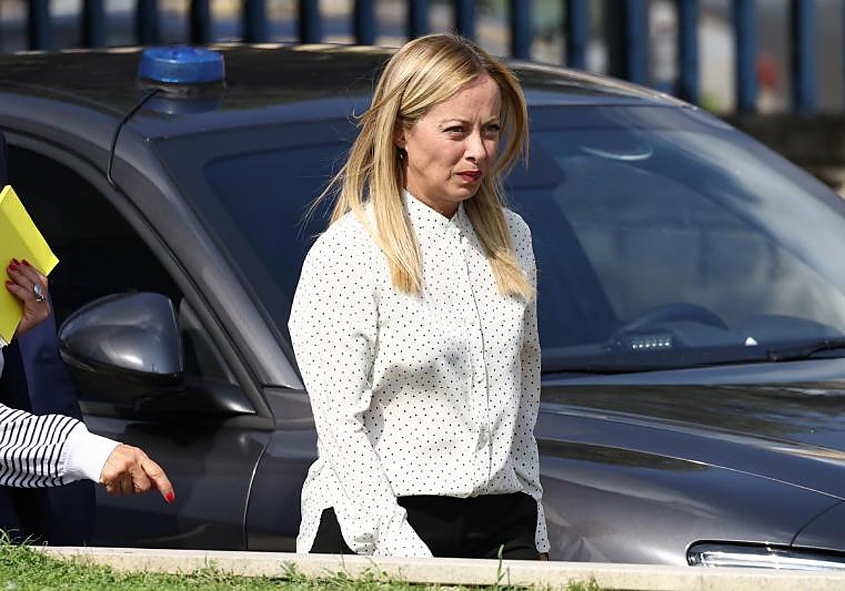 La primer ministro italiana en su visita a Caivano