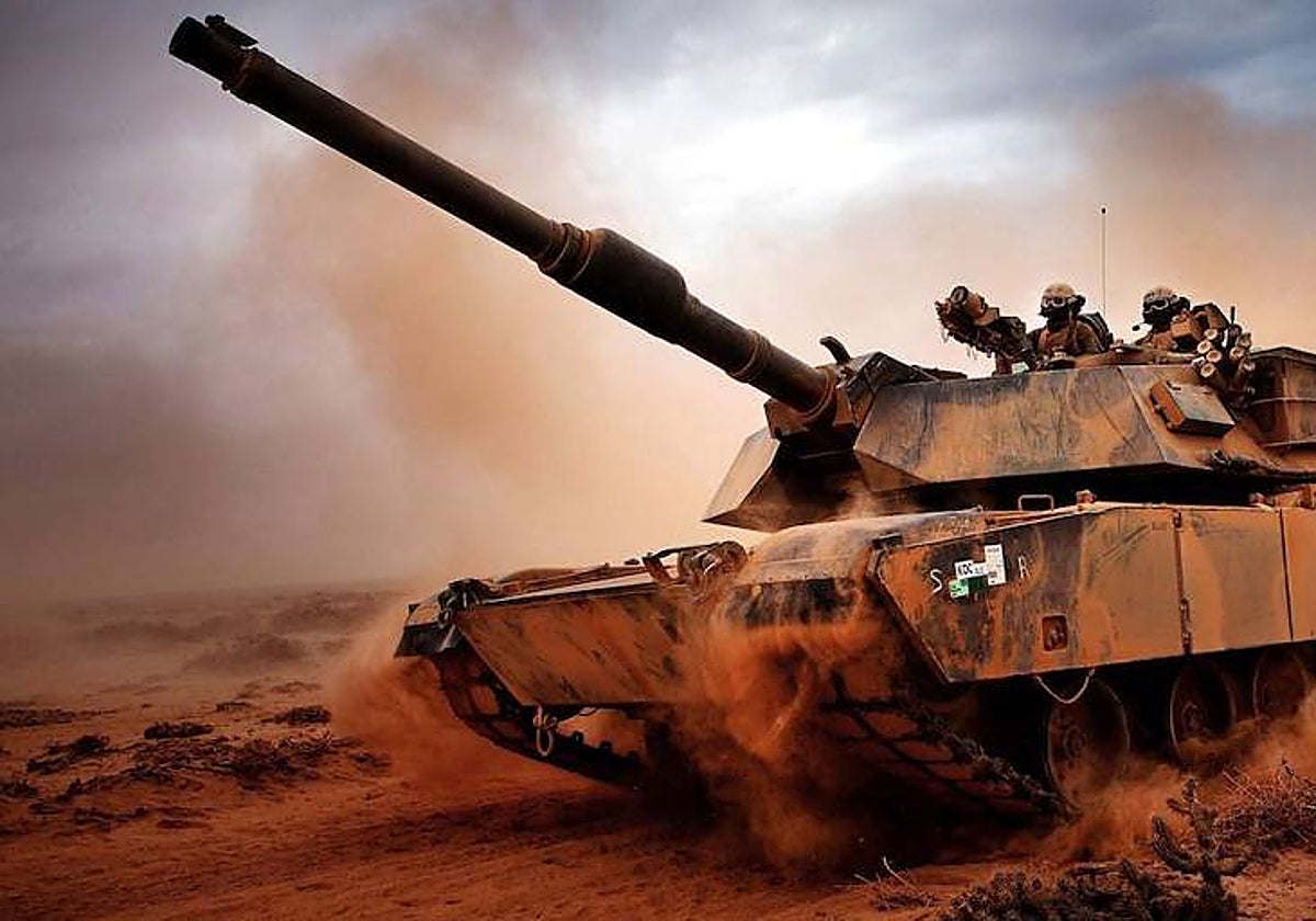 Un tanque de M1A1 Abrams durante un ejercicio militar en 2012