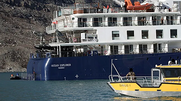 El 'Ocean Explorer', un crucero de lujo atrapado desde el lunes en Groenlandia