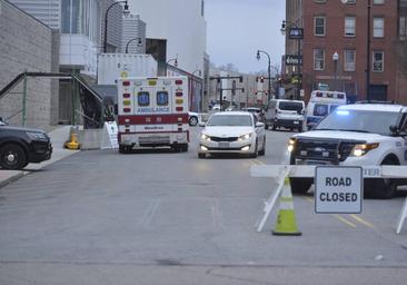 Una embarazada pierde a su bebé tras ser herida de gravedad en un tiroteo en Massachusetts