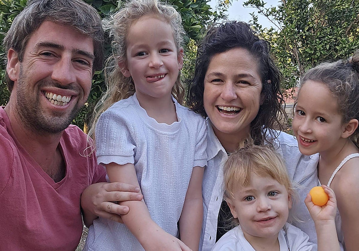 La familia Kedem en una imagen de archivo.