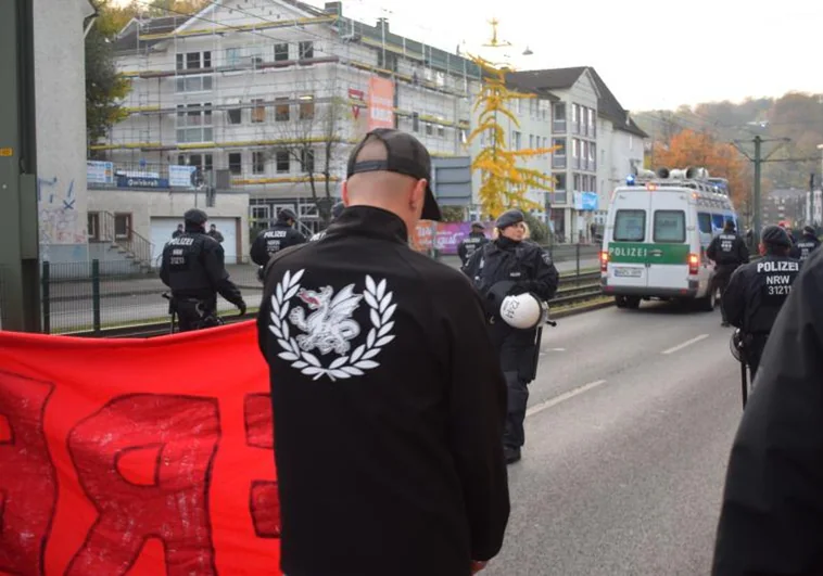 Manifestación neonazi en Bielefeld, Alemania