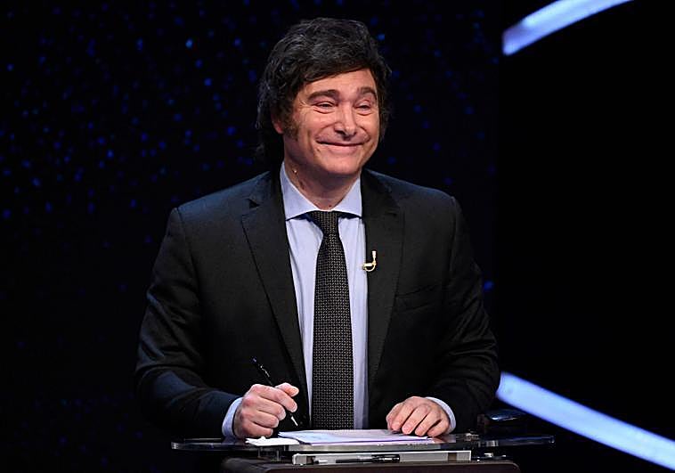 Bajo la bandera de 'La Libertad Avanza', Milei propone cambios significativos que abarcan desde la economía hasta la educación y la seguridad