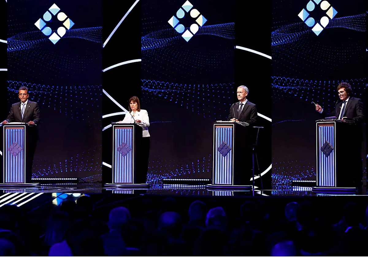 Los candidatos presidenciales Sergio Massa, Patricia Bullrich, Juan Schiaretti y Javier Mile