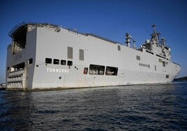 Francia anuncia el envío al Mediterráneo oriental de un buque clase Mistral de asalto anfibio para operaciones humanitarias