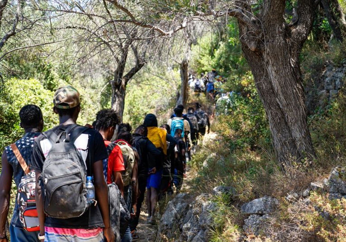 Inmigrantes en la isla griega de Samos