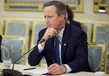 David Cameron, del insomnio por el Brexit al regreso a la pomada política