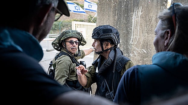 Una jornada en un refugio junto al Líbano bajo el silbido de los proyectiles de Hizbolá