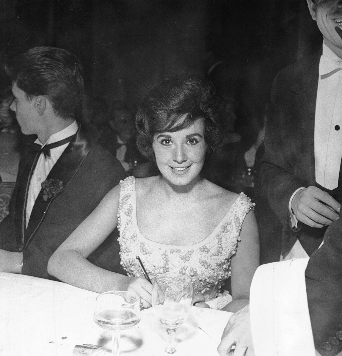 Concha Velasco, por entonces conocida como Conchita Velasco, durante una celebra celebrada para una entrega de premios. 